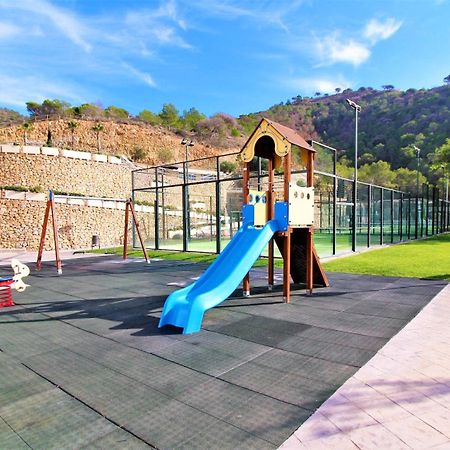 شقة Skyline 11 Sunny Balcony With Stunning Sea Views بينايدورم المظهر الخارجي الصورة