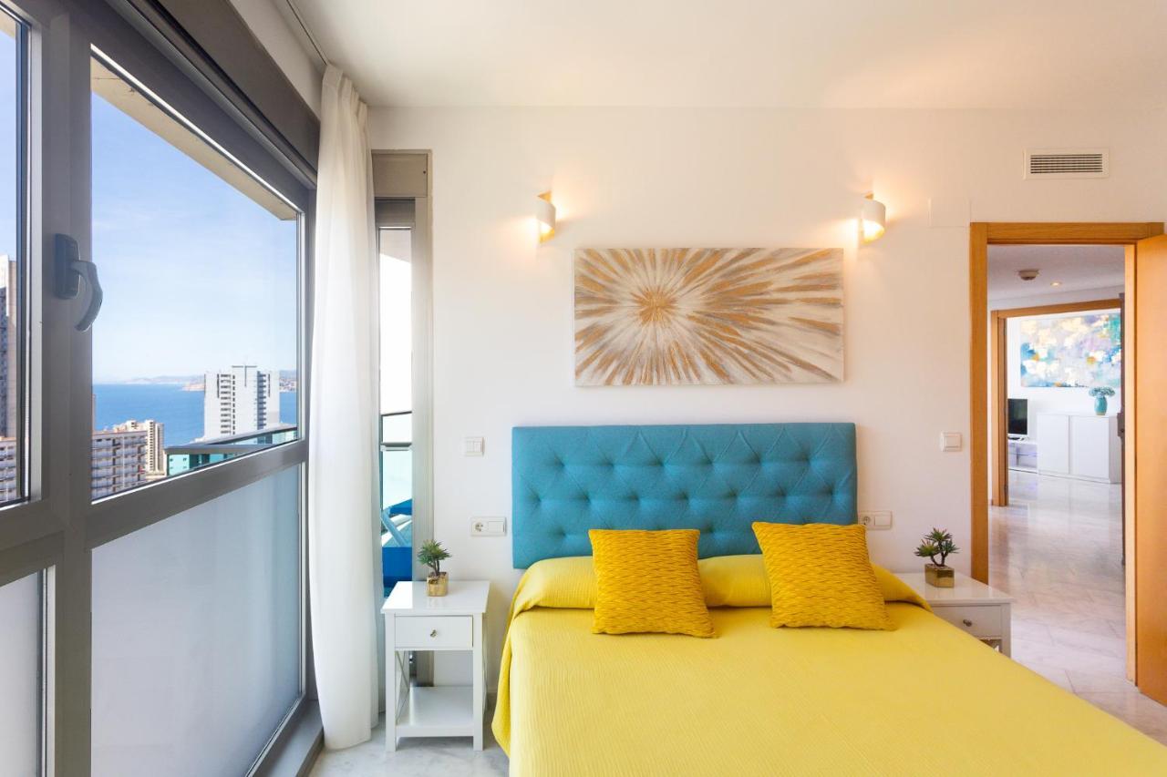 شقة Skyline 11 Sunny Balcony With Stunning Sea Views بينايدورم المظهر الخارجي الصورة