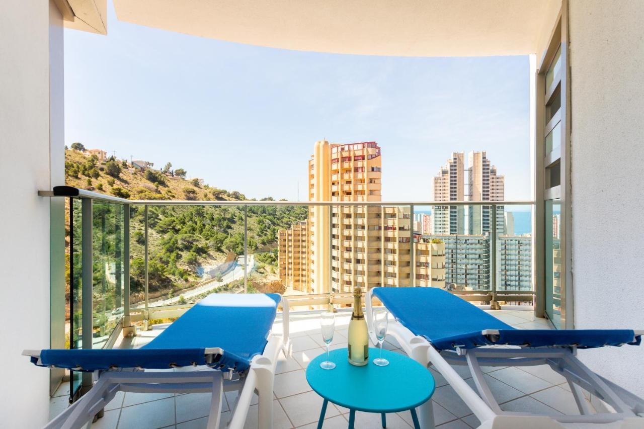 شقة Skyline 11 Sunny Balcony With Stunning Sea Views بينايدورم المظهر الخارجي الصورة