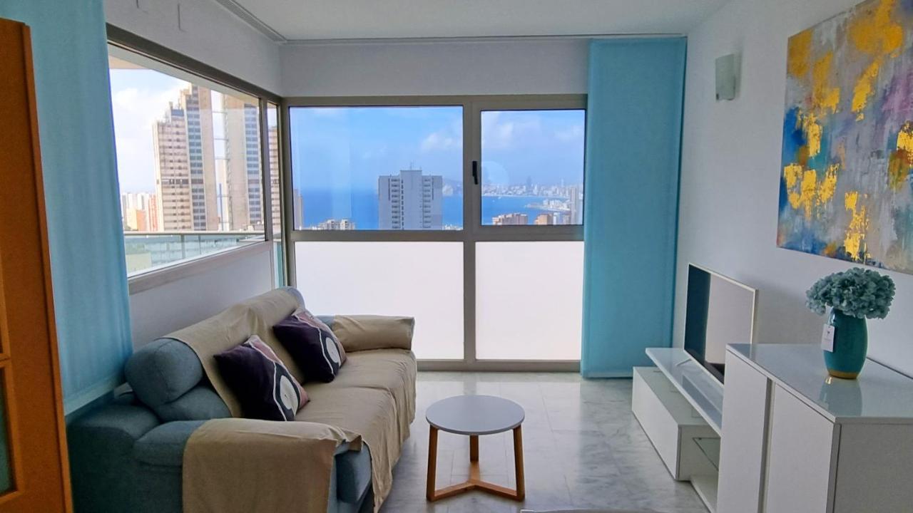 شقة Skyline 11 Sunny Balcony With Stunning Sea Views بينايدورم المظهر الخارجي الصورة